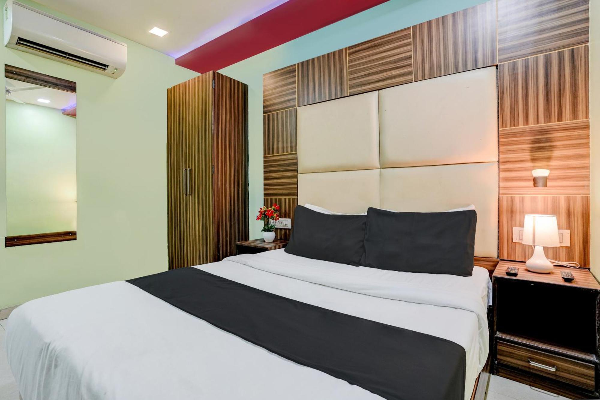 Oyo Hotel Blue Sapphire Residency Near Chhatrapati Shivaji International Airport Mumbai  Buitenkant foto