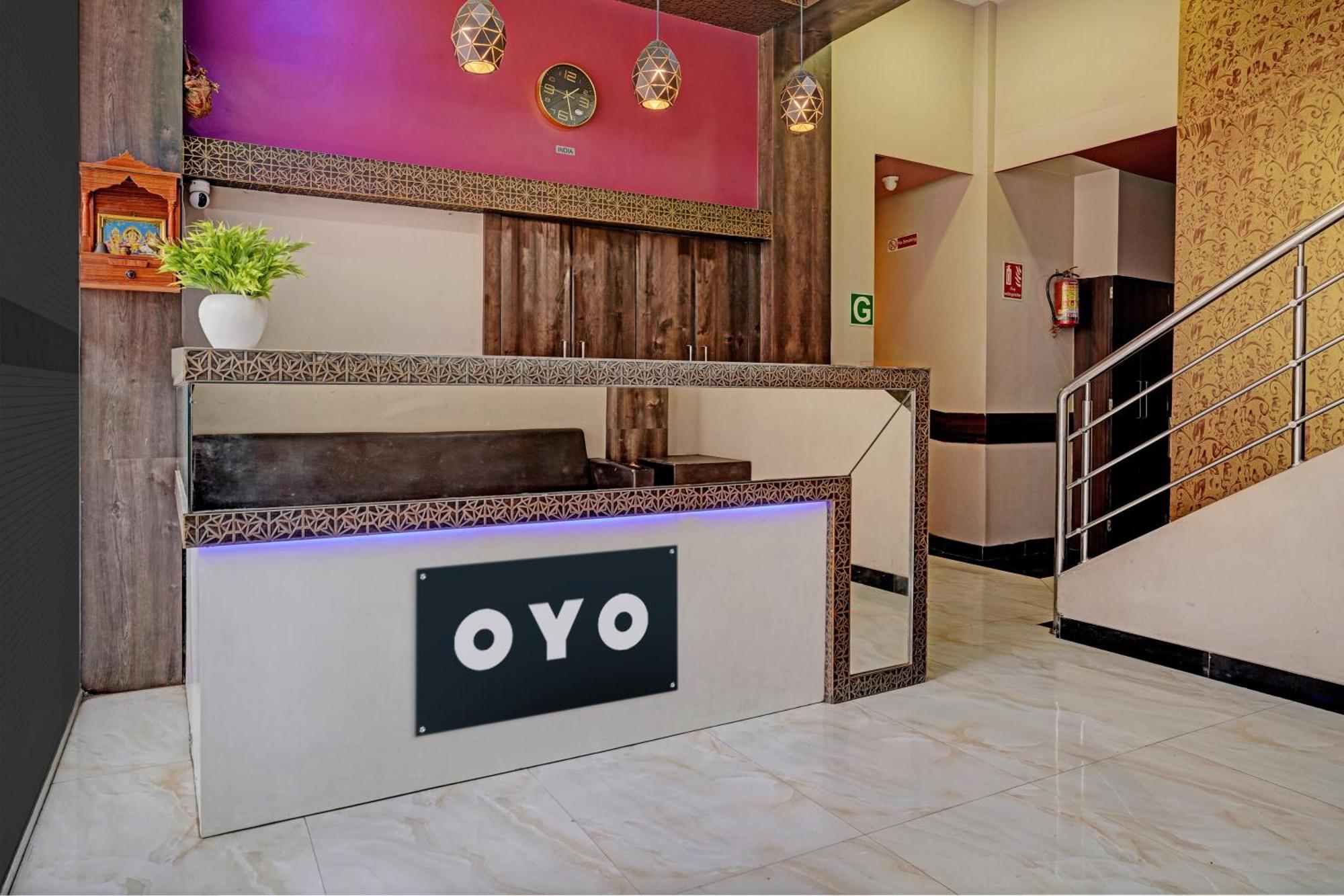 Oyo Hotel Blue Sapphire Residency Near Chhatrapati Shivaji International Airport Mumbai  Buitenkant foto